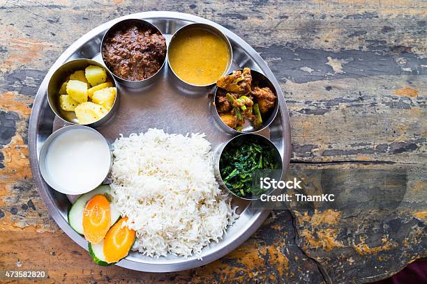 네팔어 탈리 식사 세트가 양고기 Curry 건강한 식생활에 대한 스톡 사진 및 기타 이미지 - 건강한 식생활, 음식, 인도 민족