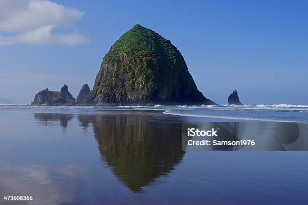 Haystack Rock Reflection Stock Photo - Download Image Now - 2015, Cannon Beach, Ecola State Park