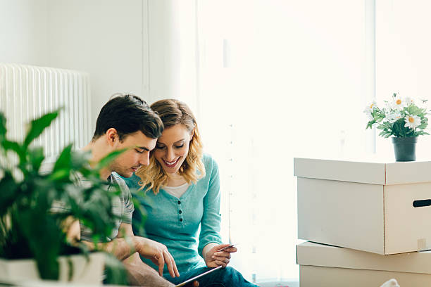istock Couple Shopping Online WIth Tablet. 473612948