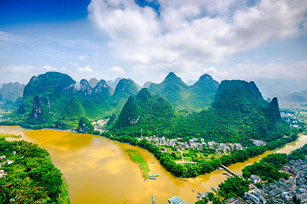 río li en china - xingping fotografías e imágenes de stock