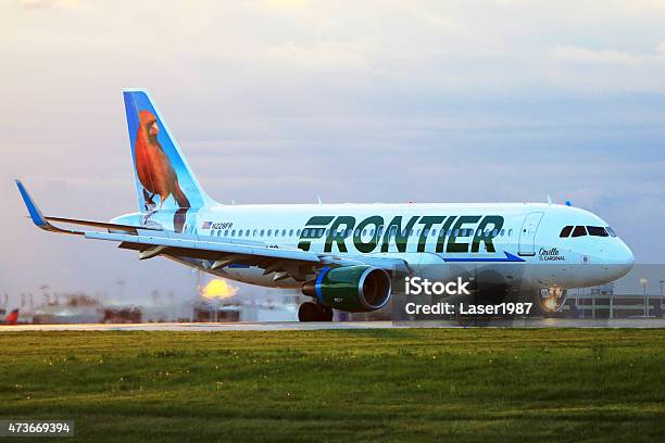 Frontier Airlines A320 At Cleveland Hopkins International Airport Stock Photo - Download Image Now