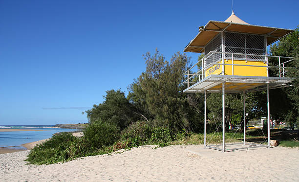 救助員 - gold coast australia lifeguard sea ストックフォトと画像