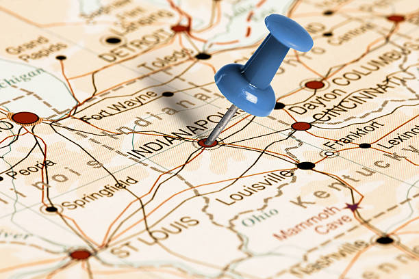 istock Location Indianapolis. Blue pin on the map. 473699550