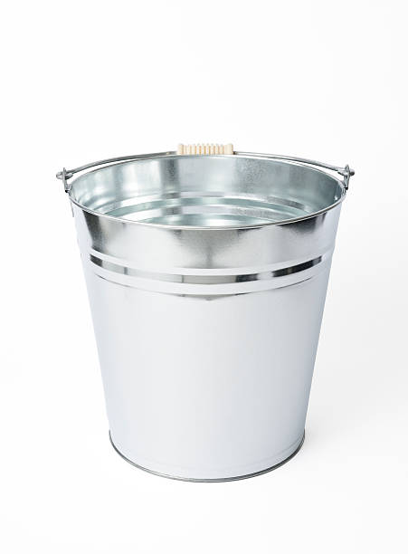 istock Isolated shot of tin bucket on white background 473709500