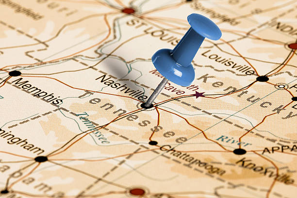 istock Location Nashivlle. Blue pin on the map. 473711092