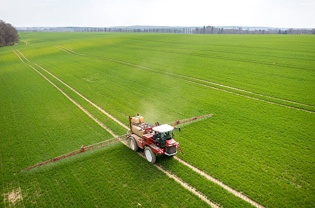 istock Aerial view of the tractor 473719170