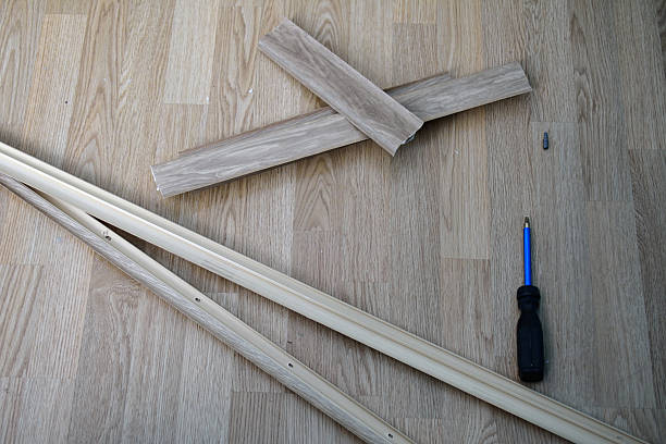 istock Pieces of dismantled baseboard 473734306