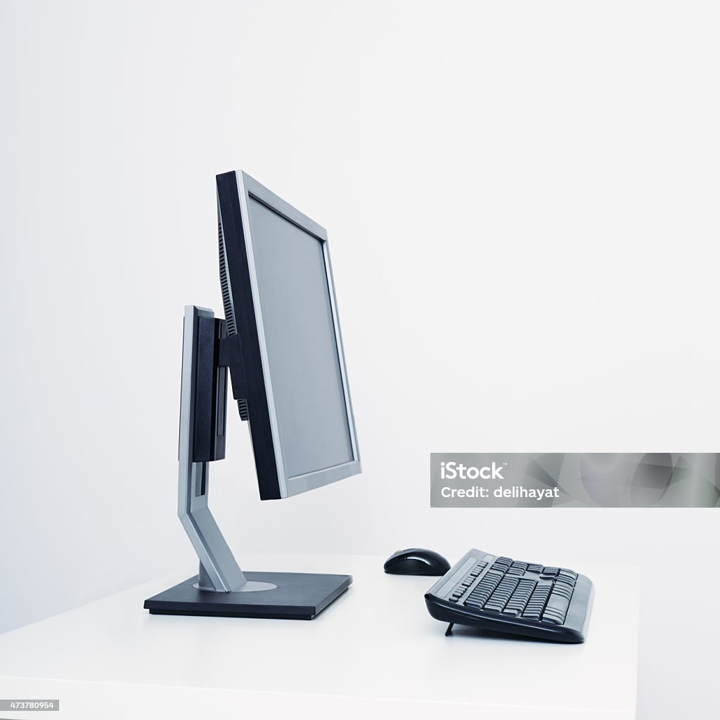 Computer Screen With Mouse Pc Screen With Keyboard And Mouse On White Desk Stock Photo - Download ...