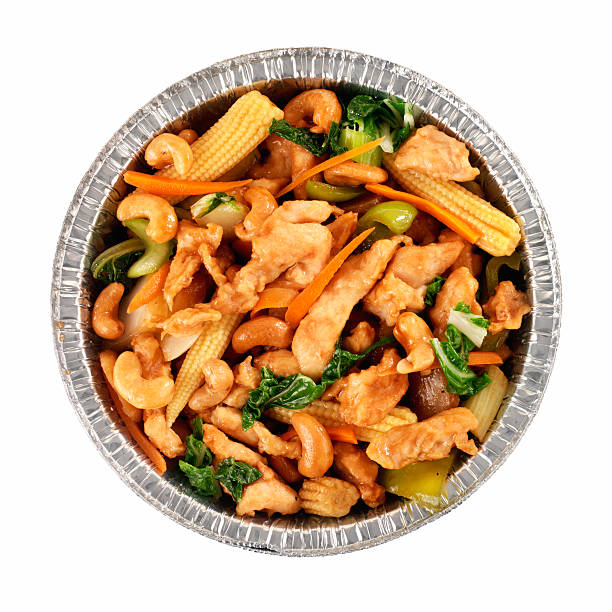 cinese prendere, pollo di anacardio saltati in padella con verdure miste - peanut bowl nut circle foto e immagini stock