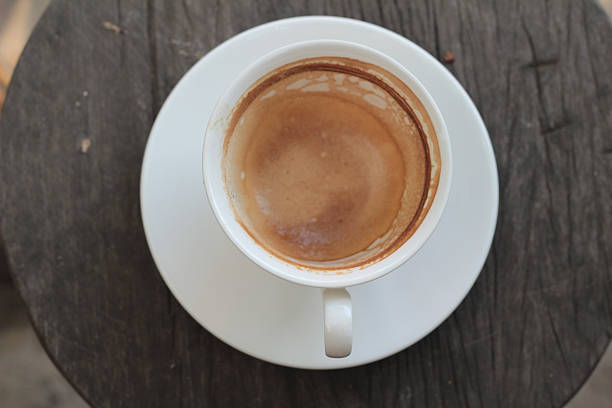 istock Hot latte coffee in glass 473815176