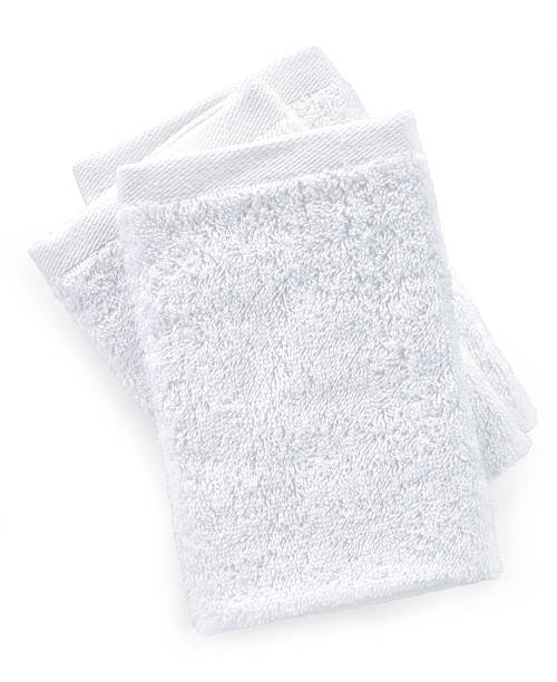 https://media.istockphoto.com/id/473838348/photo/two-egyptian-cotton-white-spa-towels.jpg?s=612x612&w=0&k=20&c=lmTWayibvaDpPrxkxyrdIMdjiWf8fZvgcUDRl1NpaS0=