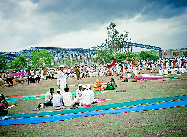 istock Wayfarers taking rest at heaths during Sant Dnyaneshwar Palakhi 473856444