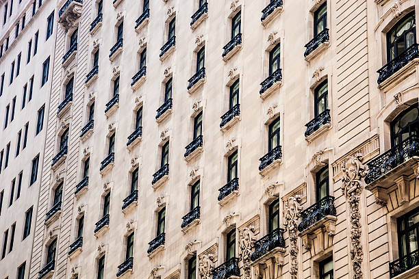 istock Building facade in midtown New York 473898358