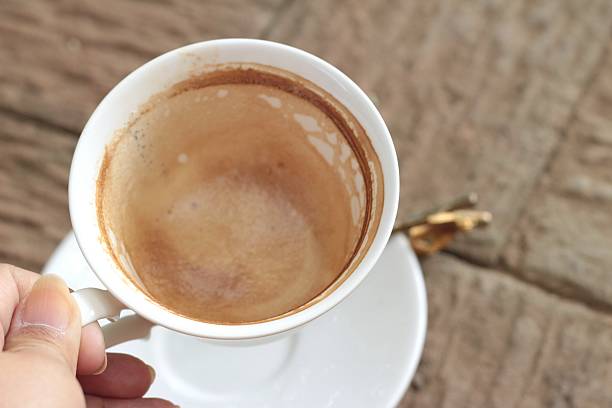 istock Hot latte coffee in glass 473947134
