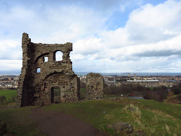 istock Arthur's seat ruin Edinburgh 473953970