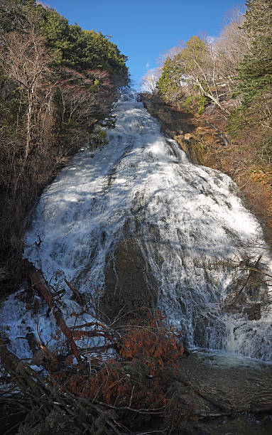 yudaki 滝 - water beauty in nature waterfall nikko ストックフォトと画像