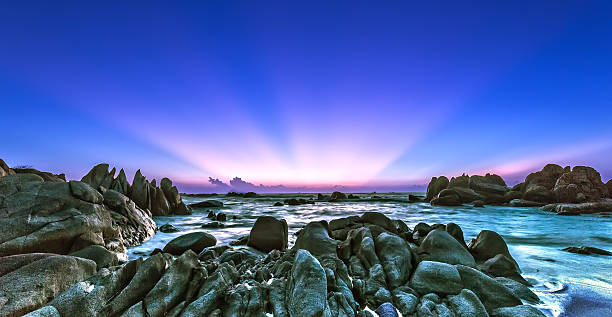 istock Sun ray KeGa rocks welcomes new day 474012084