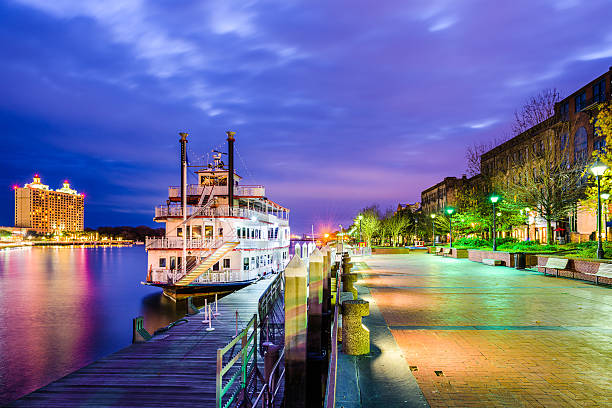 istock Savannah, Geogia Riverfront Promenade 474068794