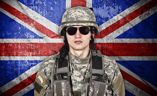 istock soldier and england flag 474087736