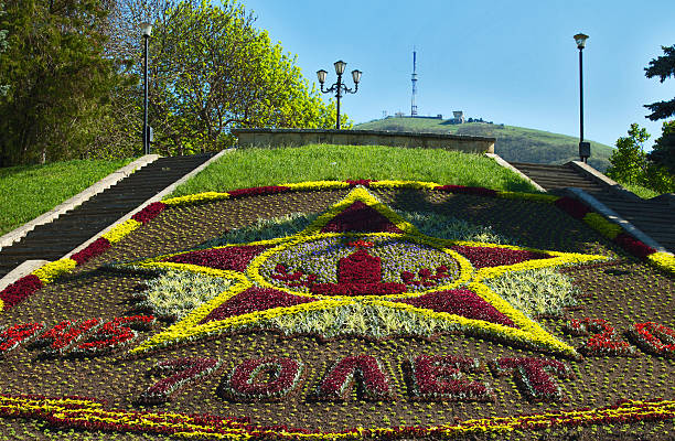 istock Beautiful flowerbed calendar in Pyatigorsk 474134734