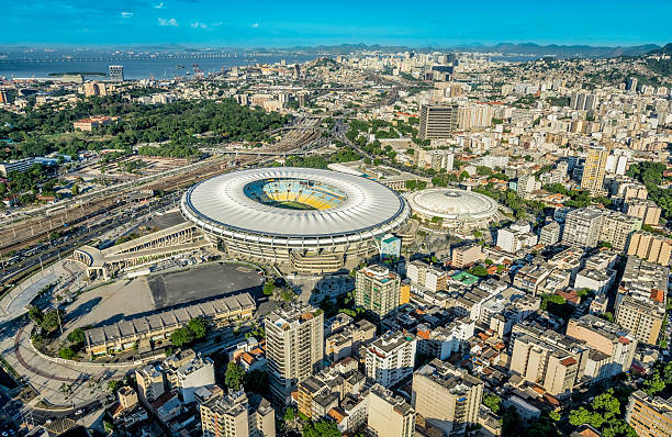 空から見たマラカナスタジアムでリオデジャネイロ - maracana stadium 写真 ストックフォトと画像