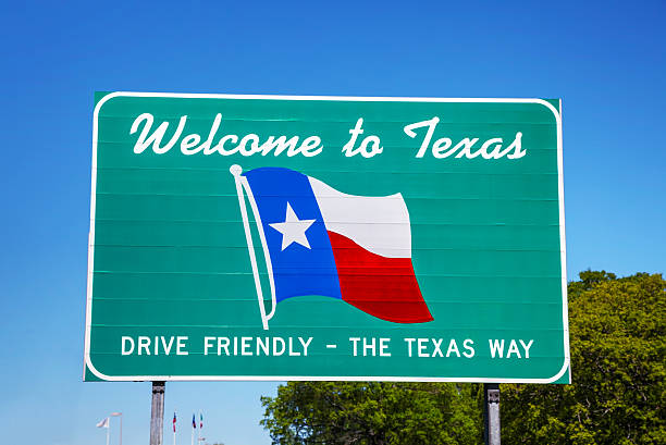 istock Welcome to Texas sign 474204124