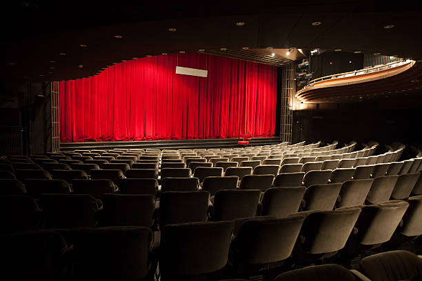 puste wnętrze theater - stage theater theatrical performance curtain seat zdjęcia i obrazy z banku zdjęć