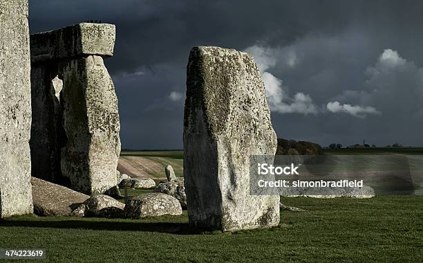 Foto de Stonehenge e mais fotos de stock de Cloudscape - Cloudscape, Cultura Britânica, Céu Dramático