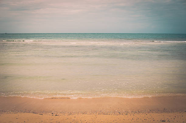 Plage et la mer bleu vintage - Photo