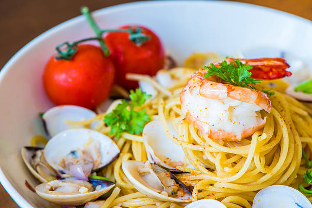 istock spaghetti with shrimp and mussel 474304650