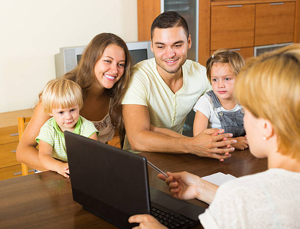 istock Family with social worker 474312334