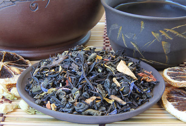 istock Blend a mixture of green and black tea 474326138