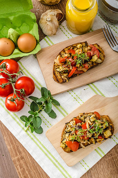 istock Eat clean - vegetarian toast with vegetable 474348278