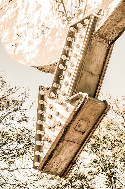 istock Vintage Arrow Road Sign 474355540
