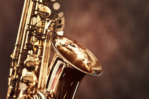 альт-саксофон, укороченный, с местом для копии - мягкий джаз стоковые фото и изображения