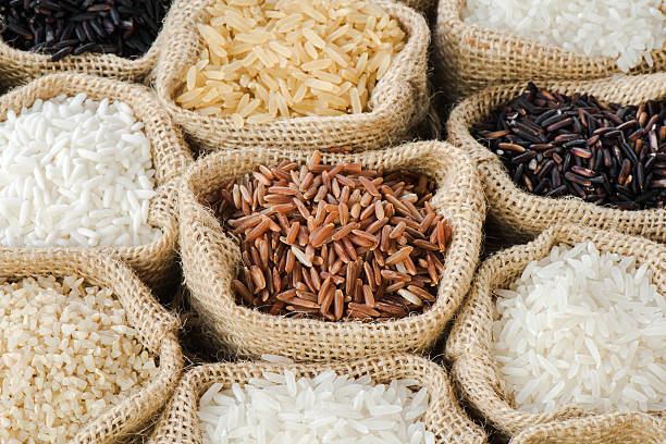 istock Group of organic rice put on a bag 474399214