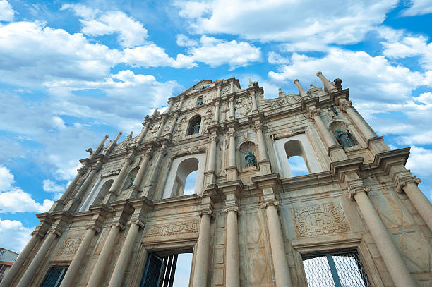 wahrzeichen von macau - unesco world heritage site macao church stone stock-fotos und bilder