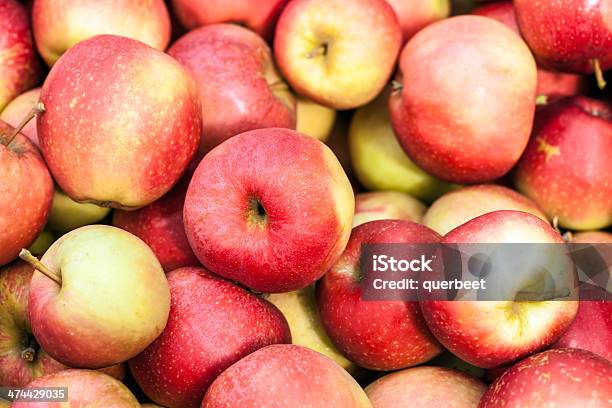 Viele Äpfel Stockfoto und mehr Bilder von Apfel - Apfel, Behälter, Fotografie