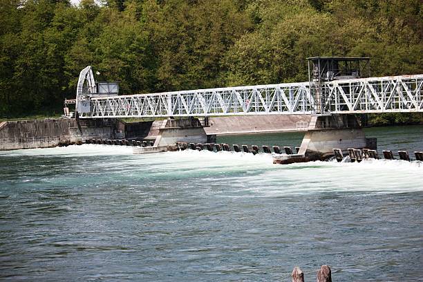 istock Weir 