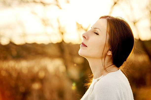 istock Greeting to the Sun 474438789