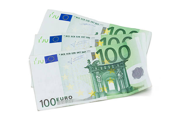 billets en euro argent isolé sur blanc - european union currency euro symbol currency paper currency photos et images de collection