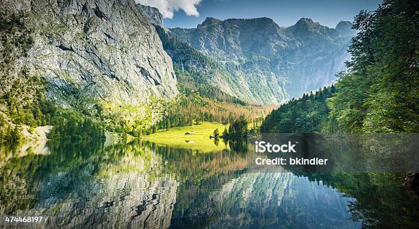 Obersee In Baviera - Fotografie stock e altre immagini di Acqua - Acqua, Acqua stagnante, Alpi