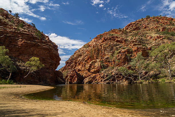 alice springs en territorio septentrional, australia - ghan pass fotografías e imágenes de stock