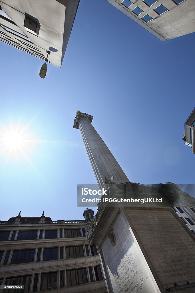 Vista del monumento a continuación, Londres, Reino Unido - Foto de stock de Arquitectura libre de derechos