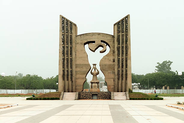 Independence Monument, Togo National Independence Monument in Lomé, Togo.Lomé is the capital and largest city of Togo. Located on the Gulf of Guinea. togo stock pictures, royalty-free photos & images
