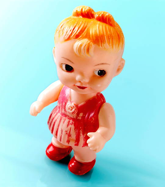 istock Little Girl Looking to the Side 474521920