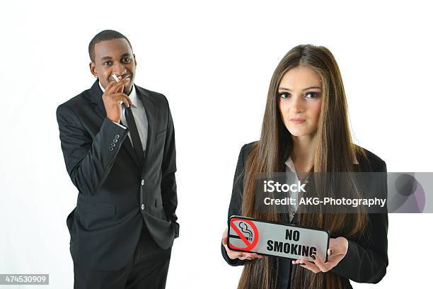 Prohibido Fumar Foto de stock y más banco de imágenes de Adulto - Adulto, Afrodescendiente, Autoridad