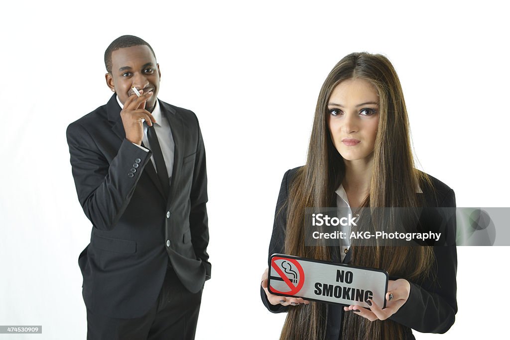 Para não-fumantes (grave) - Foto de stock de Adulto royalty-free