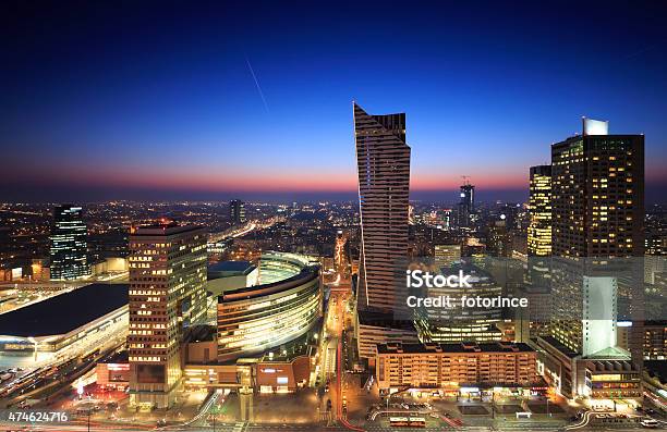 Stadtzentrum Von Warschau Bei Sonnenuntergang Stockfoto und mehr Bilder von 2015 - 2015, Abenddämmerung, Architektur