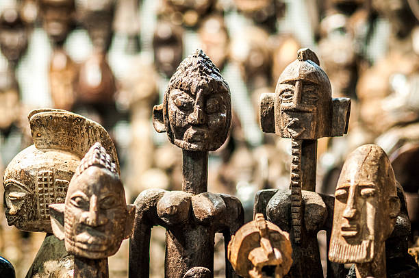 istock Tribal african sculpture 474664040
